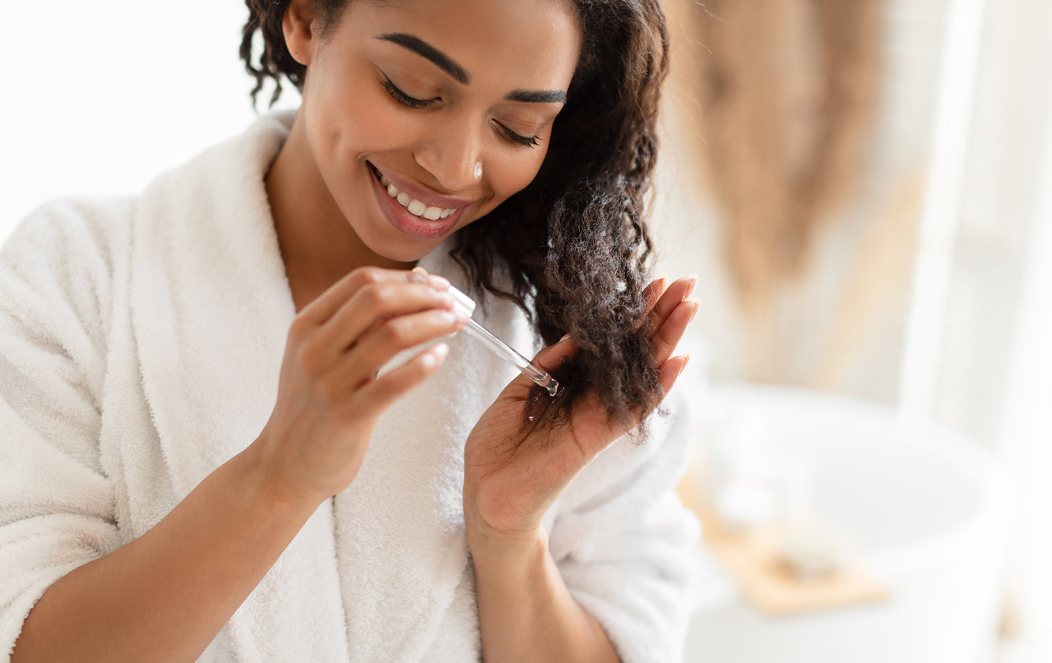 4 Benefits of Oiling Hair: Is Oil Good For Your Hair?